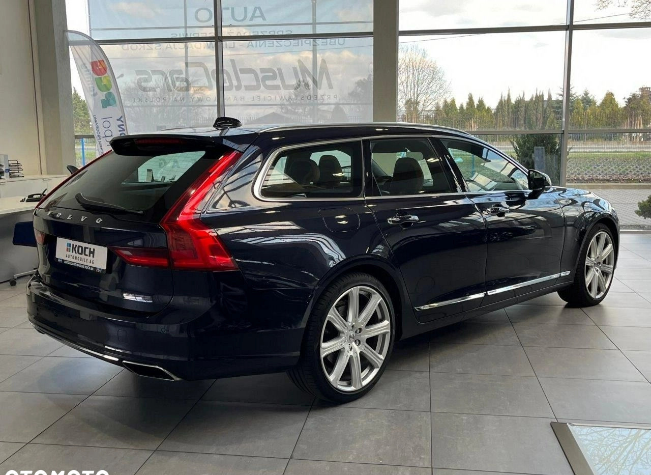 Volvo V90 cena 116900 przebieg: 106000, rok produkcji 2016 z Stronie Śląskie małe 466